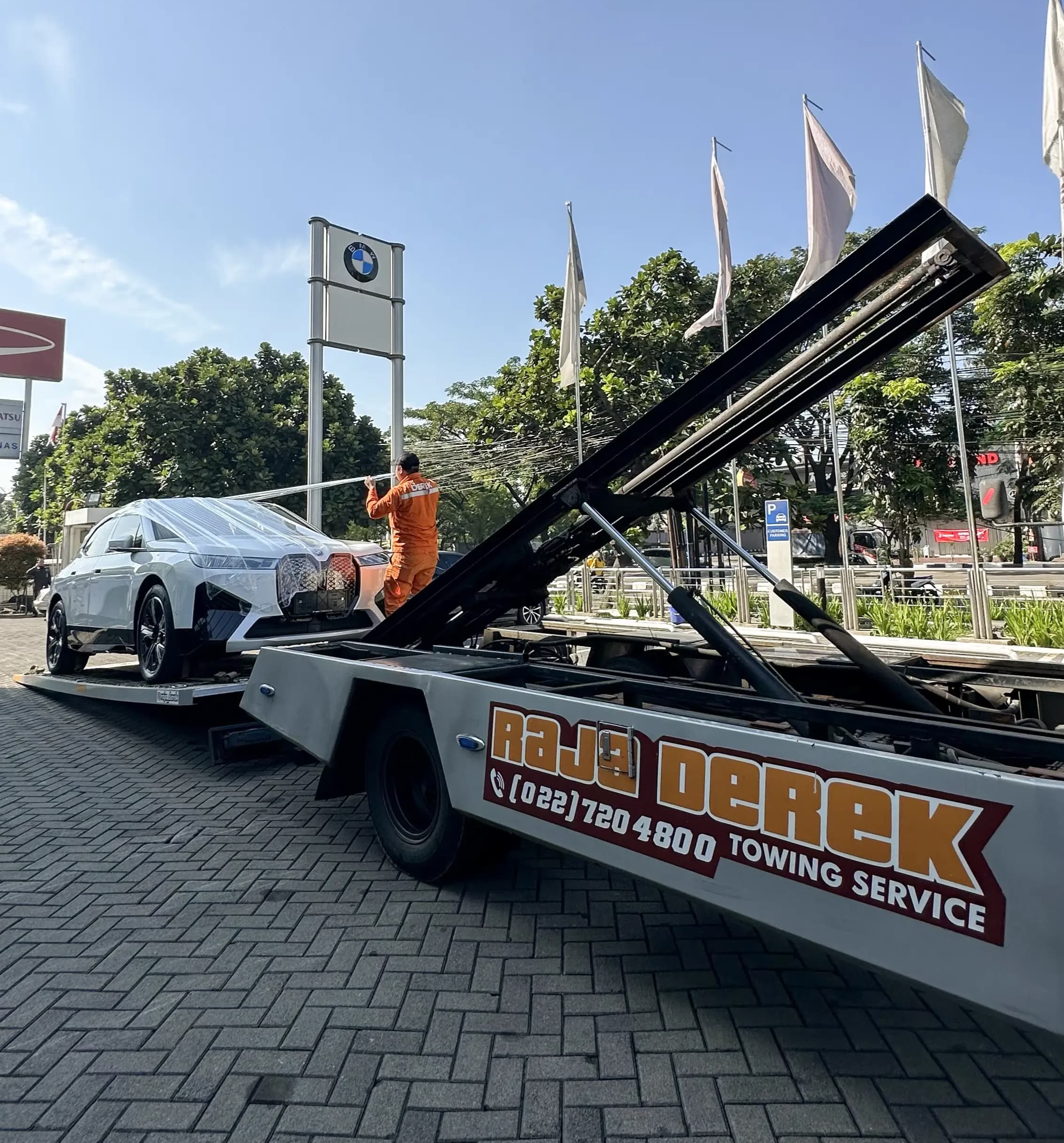 Pengiriman Mobil Baru